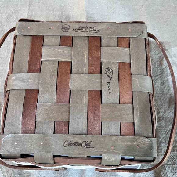 NIB Longaberger JW Heritage Series Cake Basket w/Liner, Protector, Riser, Lid - Picture 4 of 11